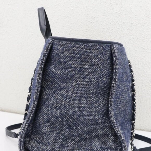 Chanel Medium Deauville Shopping Tote Bag - Picture 2 of 16